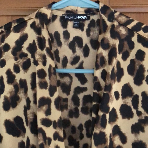 Top - Picture 2 of 3